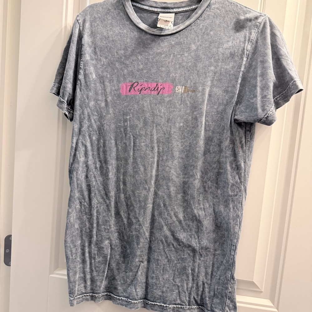 Ripndip size small cat tshirt